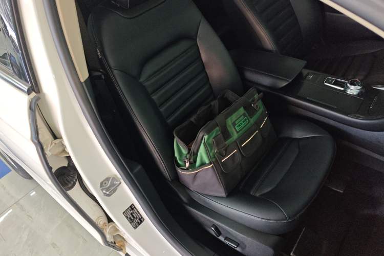 Used Ford Mondeo 2018 EcoBoost 180 Smart Control Fashion Model China VI Standard