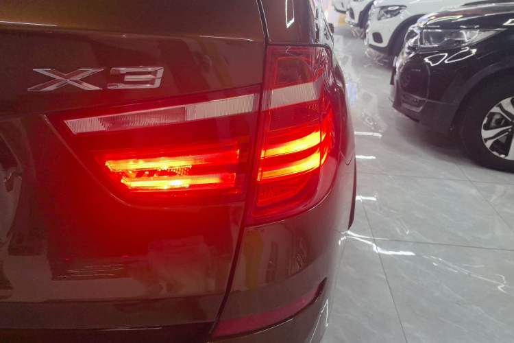 Used BMW X3 2016 sDrive20i
