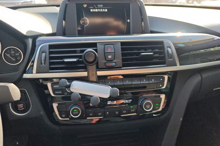 Used BMW 3 Series 2017 318i Fashion Model
