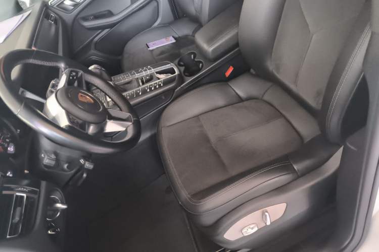 Used Porsche Macan 2018 Macan 2.0T