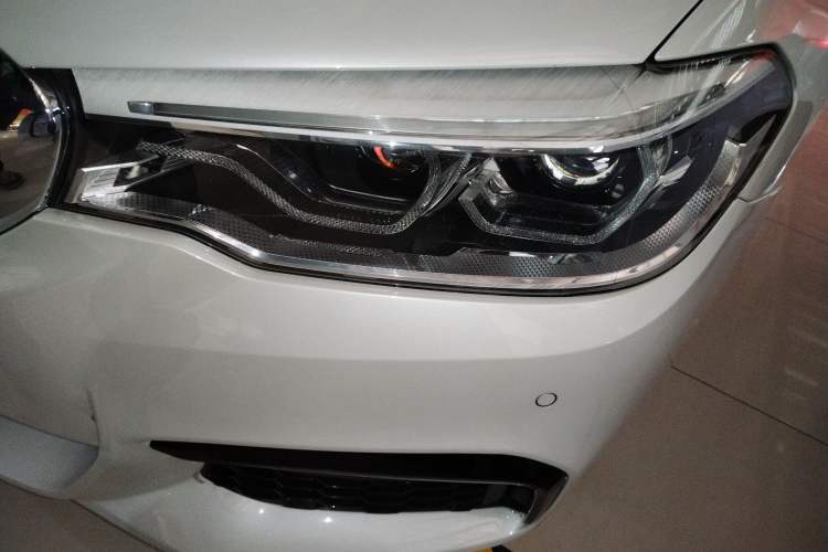 Used BMW 5 Series 2018 530Li Luxury Edition M Sport Package