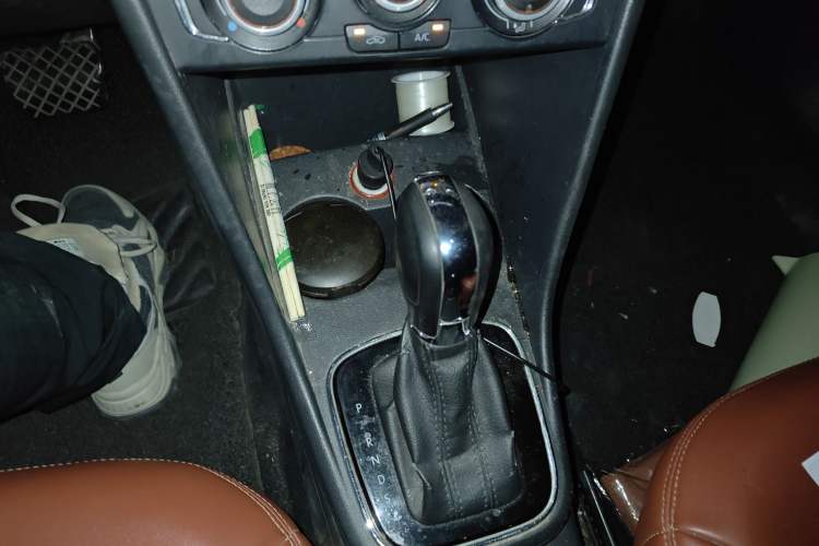 Used Volkswagen Polo 2016 1.6L Automatic Comfort Model
