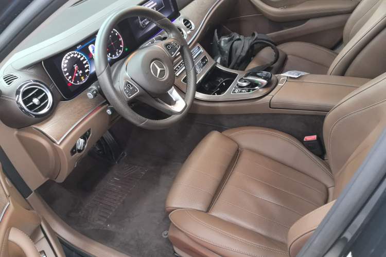 Used Mercedes-Benz E-Class 2018 E 200 L

