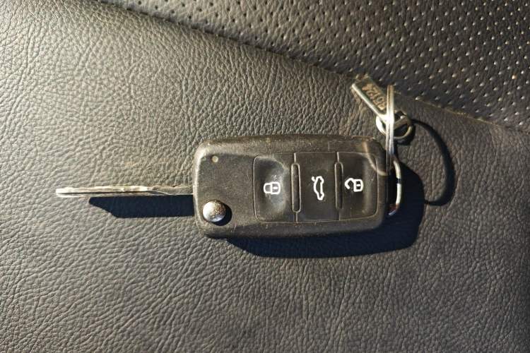 Used Volkswagen Polo 2014 1.4L Manual Fashion Edition