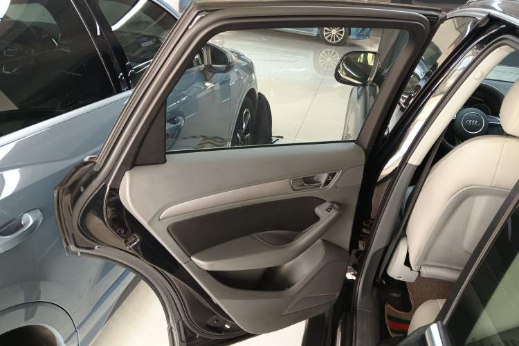 Used Audi Q5 2015 40 TFSI Trendy Edition