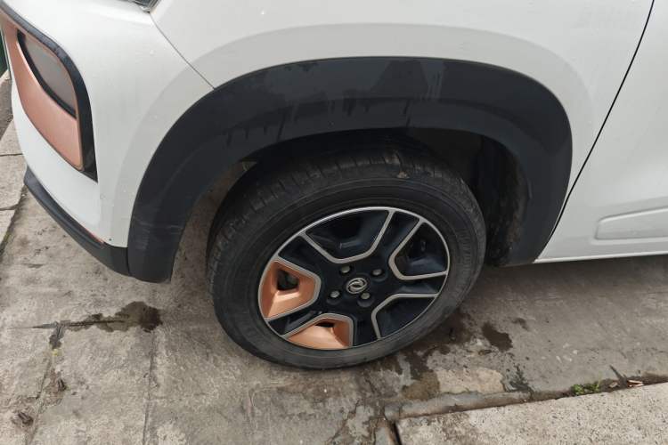 Used Dongfeng NAMMI BOX 2022 Chasing Wind Edition 331 km Standard Model
