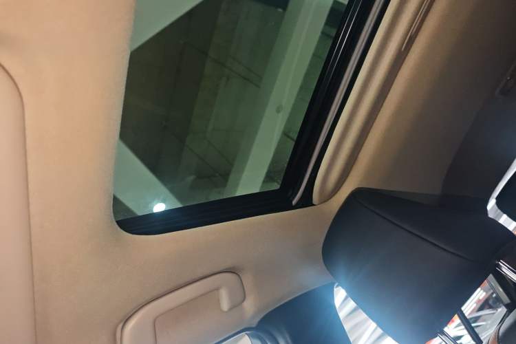 Used Toyota Levin 2021 2.0L Luxury Edition
