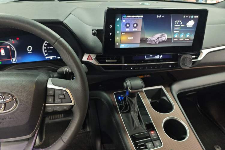 Used Toyota Granvia 2024 2.5L Hybrid Prestige PLUS Four-Wheel Drive Version
