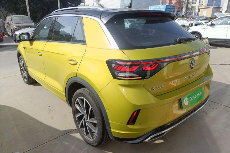 Used Volkswagen T-ROC 2023 300TSI DSG Two-Wheel Drive Starlight Edition
