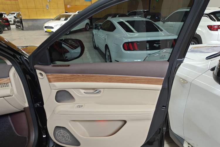 Used Hima AITO M7 2024 1.5T Rear-Drive Plus Version 5 Seats
