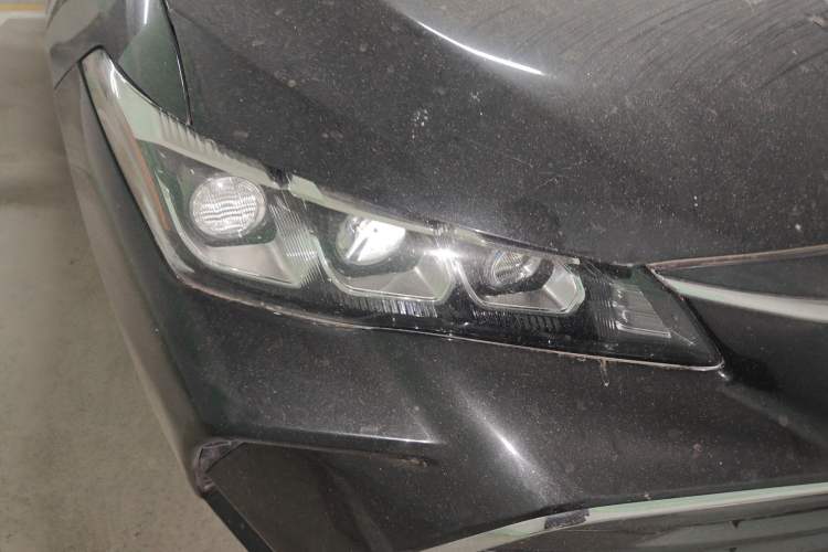 Used Toyota Avalon 2019 2.0L Luxury Edition China VI Standard
