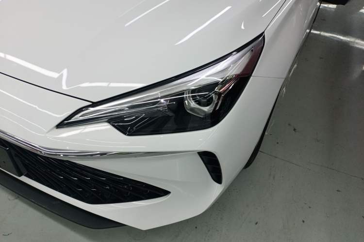 TDK.VehicleDetails.img