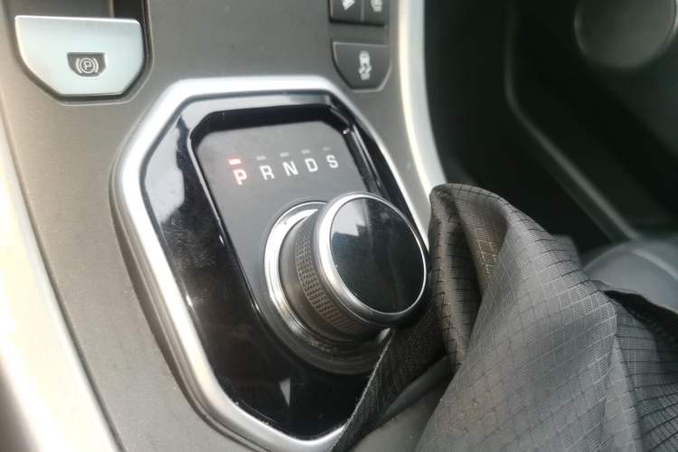 Used Land Rover Range Rover Evoque 2018 240 PS SE Smart Brilliance Edition