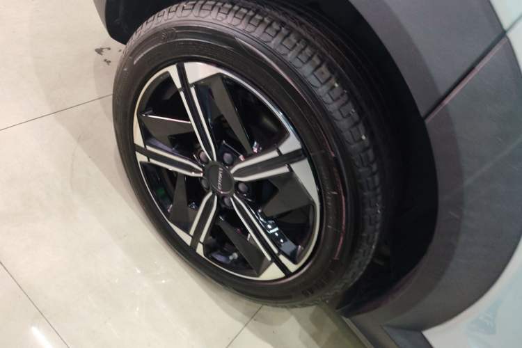 Used Lynk & Co 06 EM-P 2023 EM-P 126 Long-Range Halo
