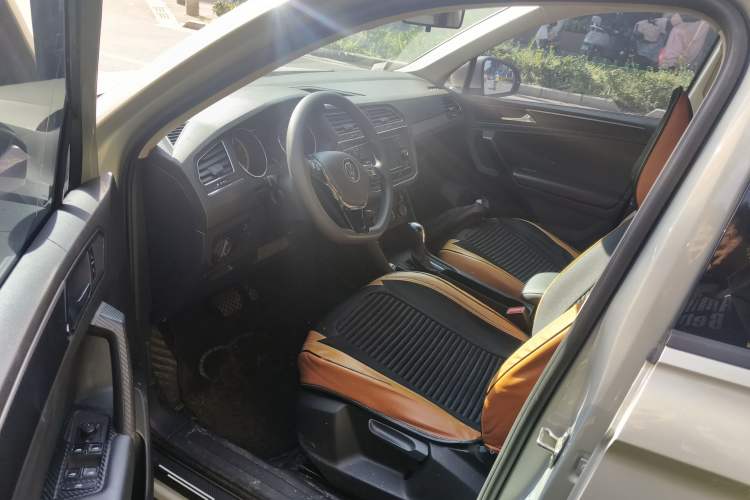 Used Volkswagen Tiguan L 2021 280TSI Automatic Two-Wheel Drive Smart Edition
