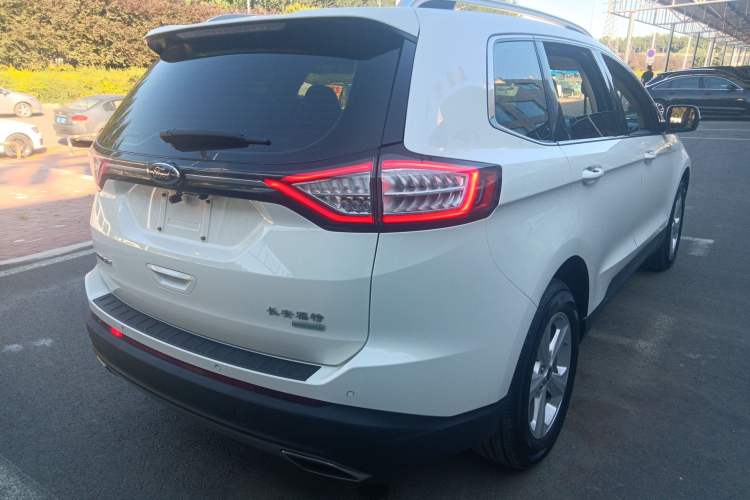 Used Ford Edge 2018 EcoBoost 245 Two-Wheel-Drive Titanium 5-Seater China VI Standard
