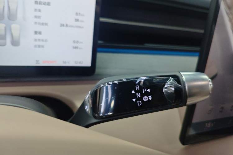 Used XPeng X9 2025 650 Long-Range Max
