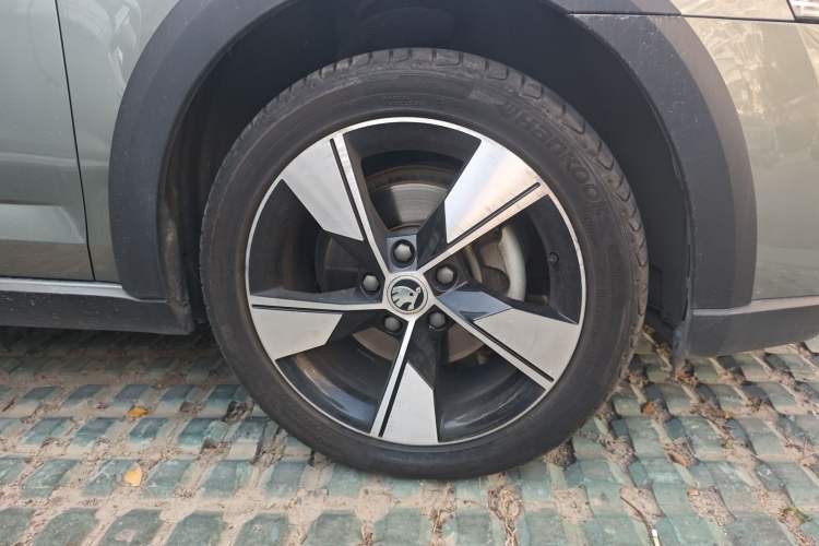 Used Skoda Octavia 2018 Station Wagon TSI280 DSG Flagship Edition
