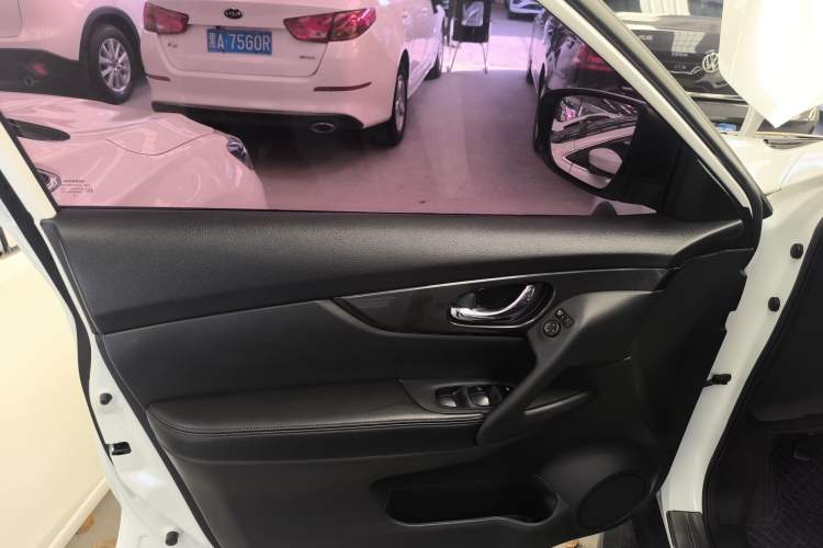 Used Nissan X-Trail 2017 2.0L CVT Comfort Edition 2WD
