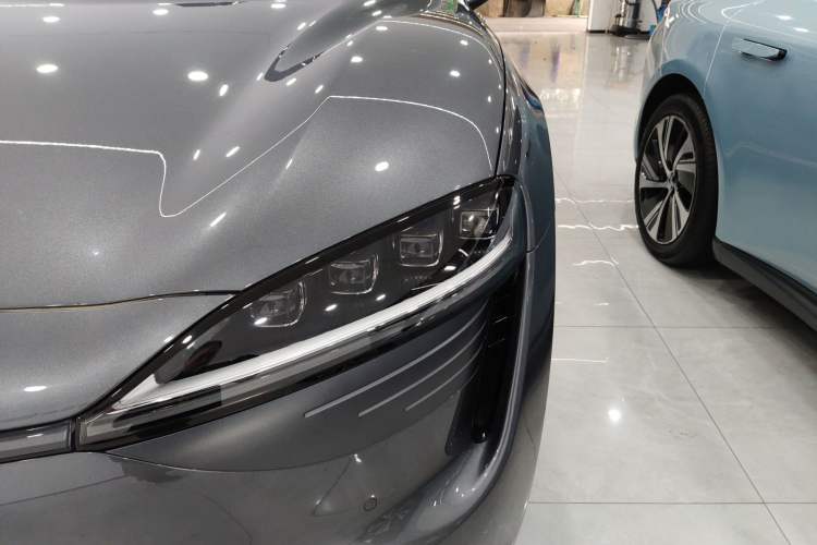 Used Hima Luxeed R7 2024 All-Electric 667 km Max
