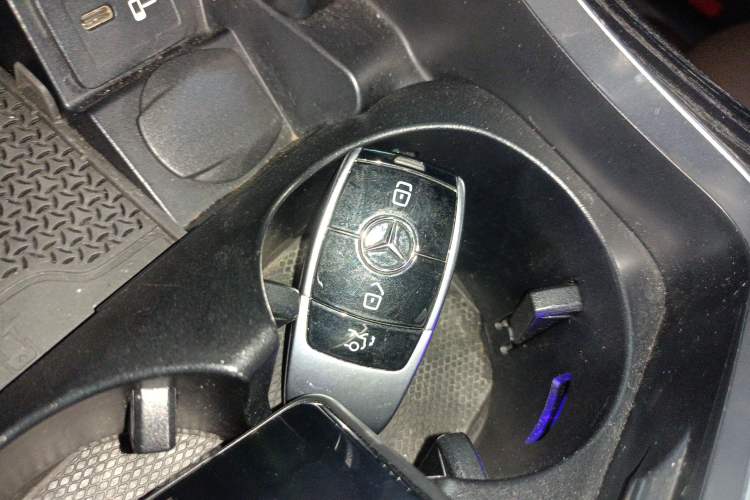 Used Mercedes-Benz E-Class New Energy 2021 E 350 e L Plug-in Hybrid Sports Sedan