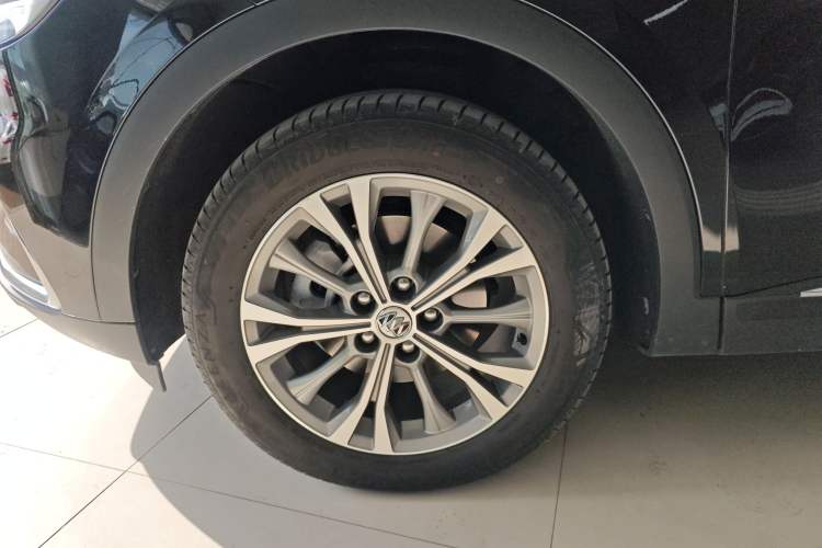 Used Buick Envision 2022 Encore Plus 652T Five-Seat Luxury Model