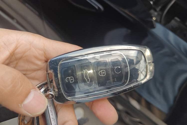 Used Chery Tiggo 8 PRO 2024 Champion Edition 390T Two-Wheel Drive Peak Version 5 Seats
