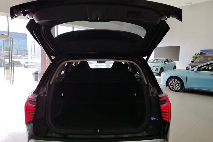 Used Hongqi HS3 2023 1.5T Two-Wheel Drive Shanwei Edition
