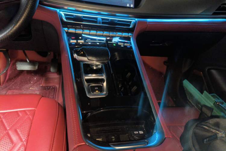 Used Changan CS85 COUPE 2019 2.0T Automatic Version China V Standard
