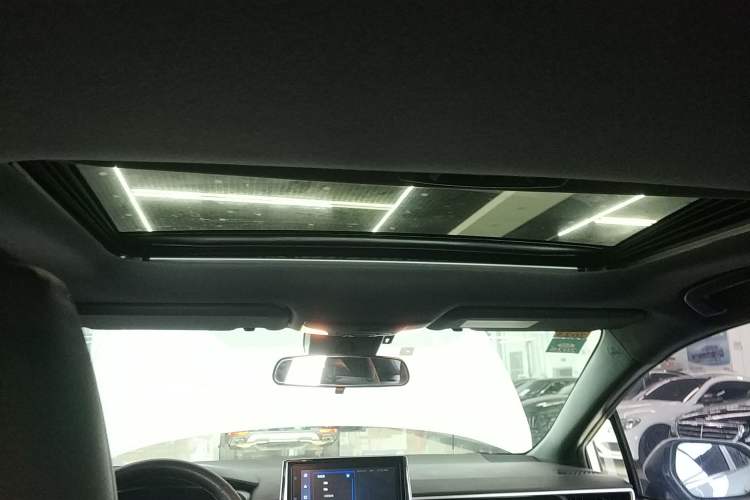 Used Toyota Levin 2021 185T CVT Luxury Edition
