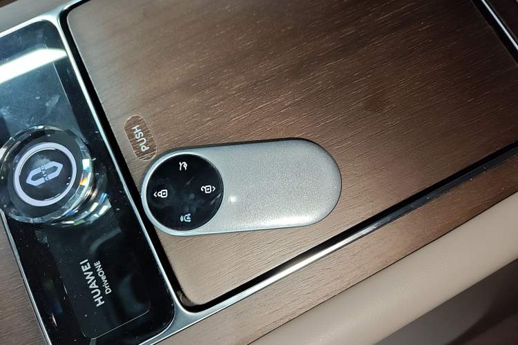 Used Hima AITO M9 2024 Range-Extended Ultra Version 52 kWh 5-Seater Model