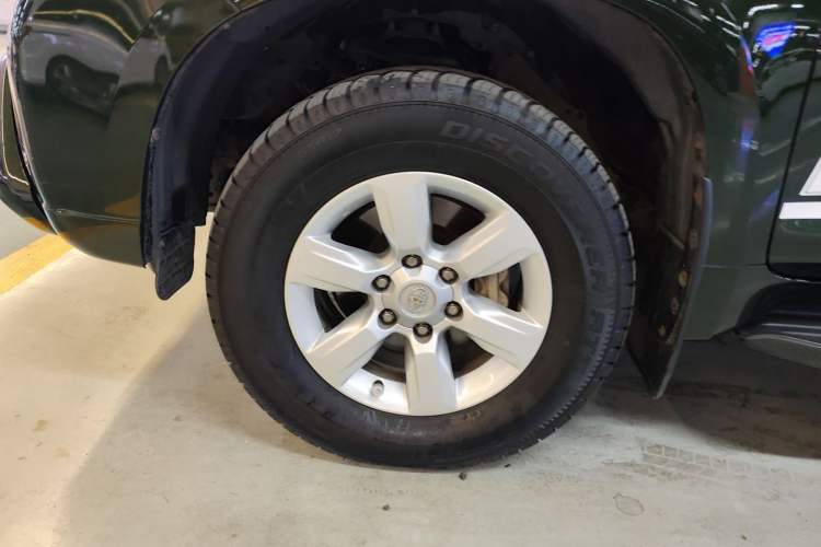 Used Toyota Prado 2015 2.7L Parallel Import