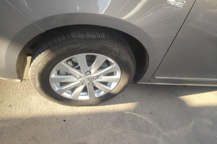 Used Buick GL8 2018 28T Luxury Model China VI Standard