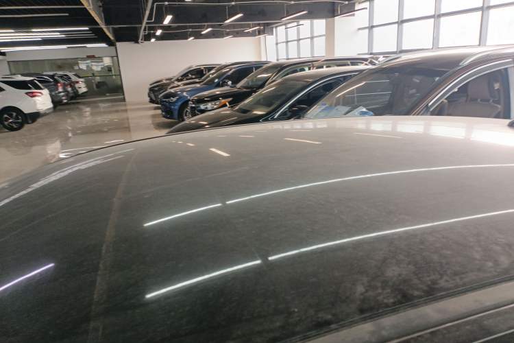 Used Hongqi E-QM5 2022 431 km Charge & Enjoy Edition
