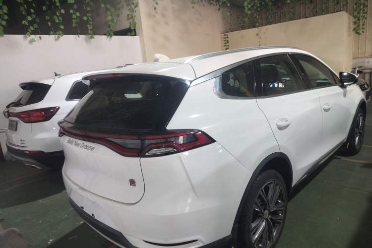 Used BYD Tang 2018 2.0T Automatic Smart Connect Prestige 7-Seater China V Standard