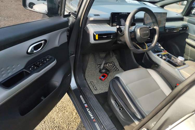 Used AION Y 2021 70 Enjoyment Tech Edition