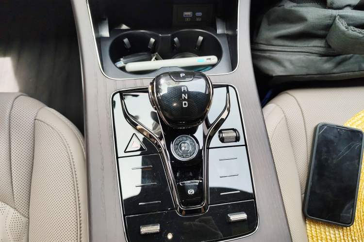 Used BYD Han 2025 EV with 701 km of Laser Radar-Enabled Intelligent Driving
