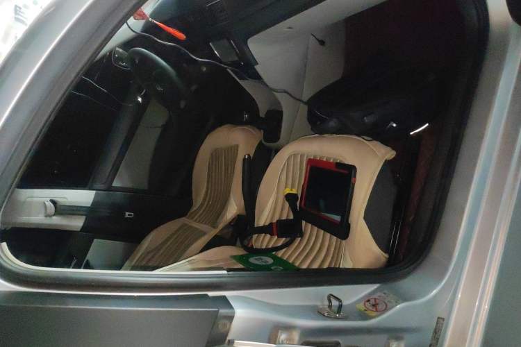 Used Skoda Rapid 2013 1.6L Manual Smart Selection Model
