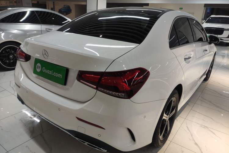 Used Mercedes-Benz A-Class 2022 Revised Version A 200 L Sport Sedan Fashionable Style