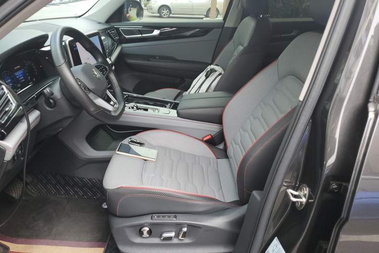 Used Volkswagen Teramont X 2021 330TSI Two-Wheel-Drive Prestige Luxury Edition
