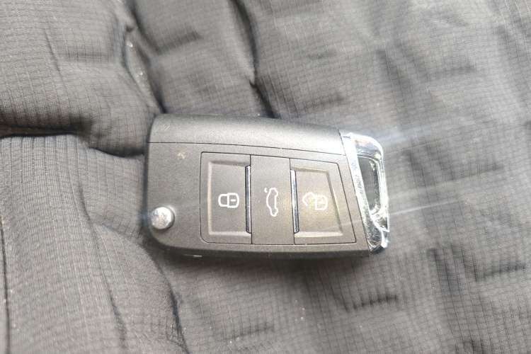 Used Volkswagen Sagitar 2017 230TSI Automatic Comfort Version
