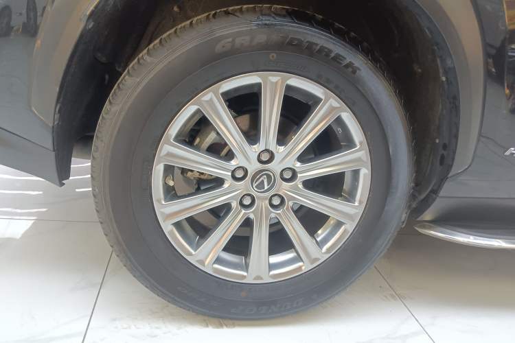 Used Lexus NX 2020 300h Front-Drive FENGSHANG Version China VI Standard
