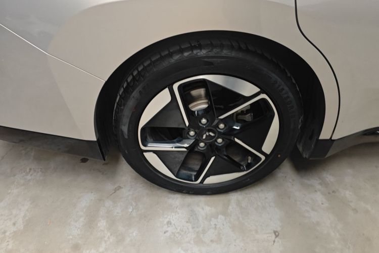 Used Wuling Xingguang 2024 Co-Creation Edition 510 Advanced Model