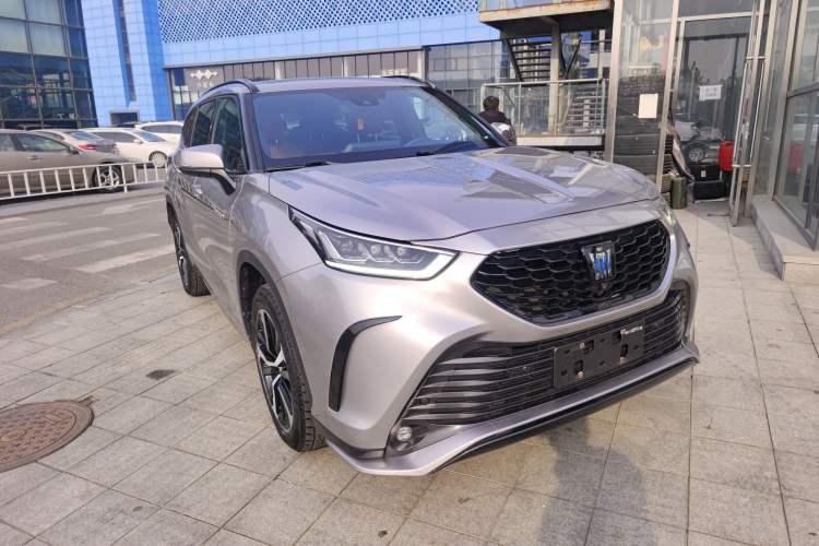 Used Toyota Crown Land Cruiser 2021 2.5L HEV Four-Wheel Drive Flagship Edition
