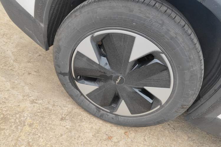 Used Dongfeng Aeolus L7 New Energy 2024 205 Plus
