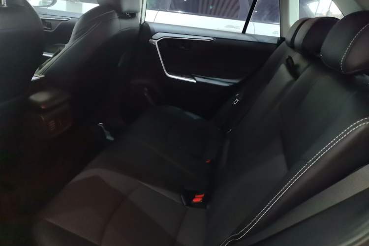 Used Toyota Wildlander 2023 2.0L CVT Two-Wheel Drive Leading Edition