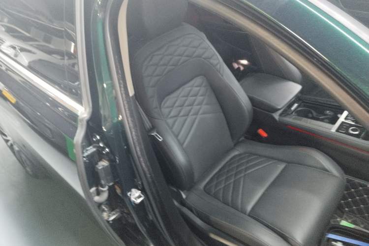 Used Jaguar XFL 2022 XFL 2.0T P250 Two-Wheel-Drive Prestige Luxury Edition
