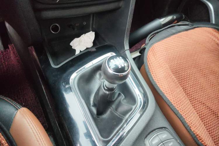 Used Soueast DX7 2016 1.5T Manual Triumph Edition