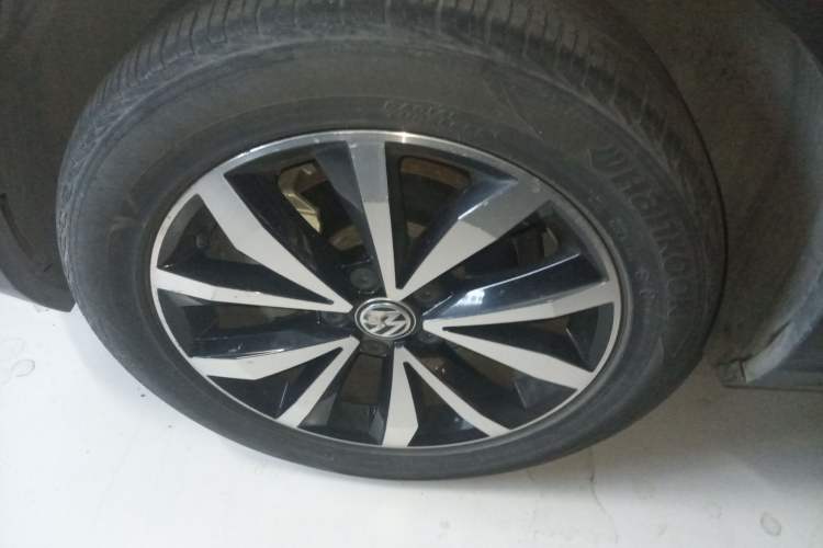 Used Volkswagen T-ROC 2018 280TSI DSG Two-Wheel-Drive Comfort Version China V Standard
