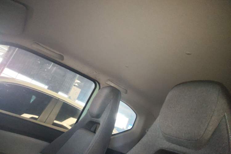 Used Wuling Hongguang MINIEV 2021 Macaron Premium Model – Lithium Iron Phosphate
